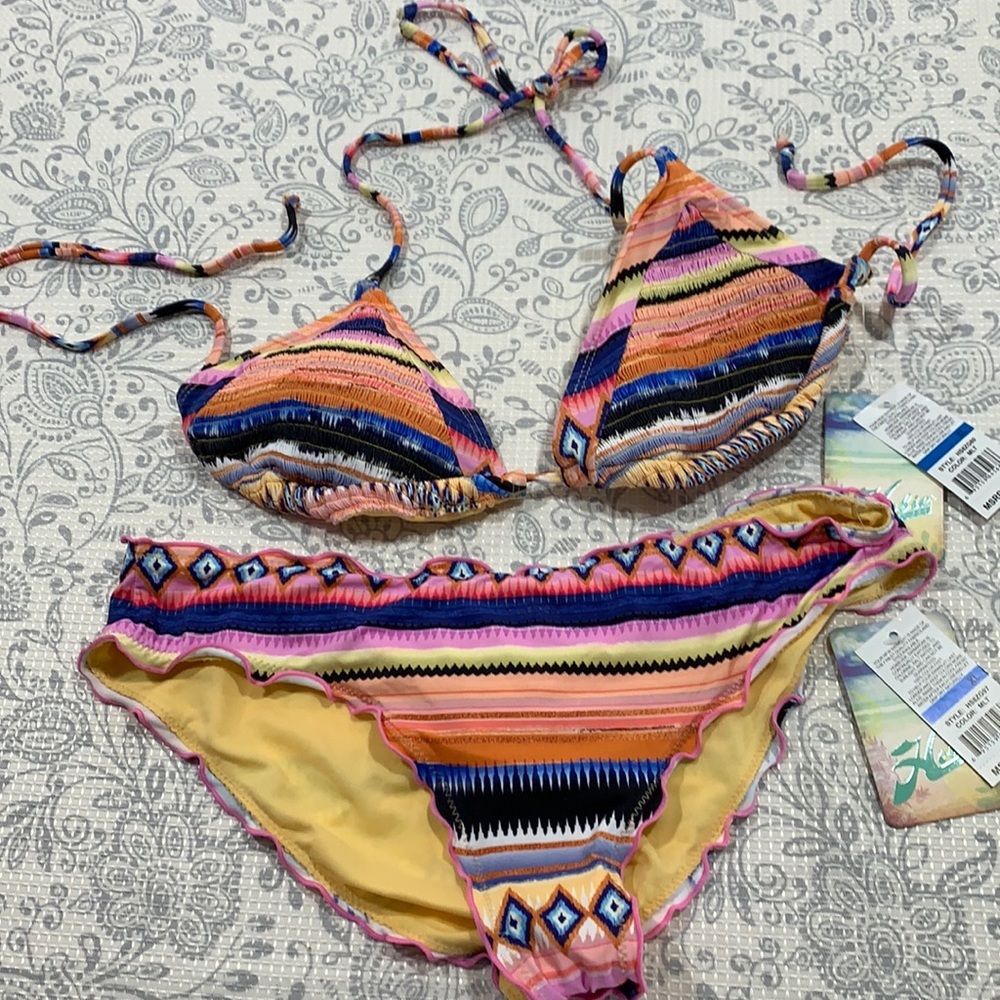 NWT Hobie Smock This Way Ruffle Bikini Set - Picture 3 of 6